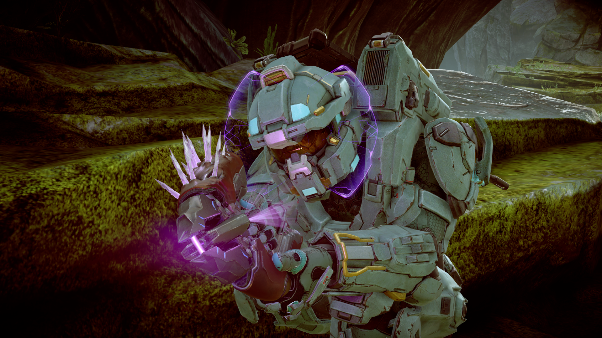 Frederic-104 holding a Type-56 needler and using Smart-Link.