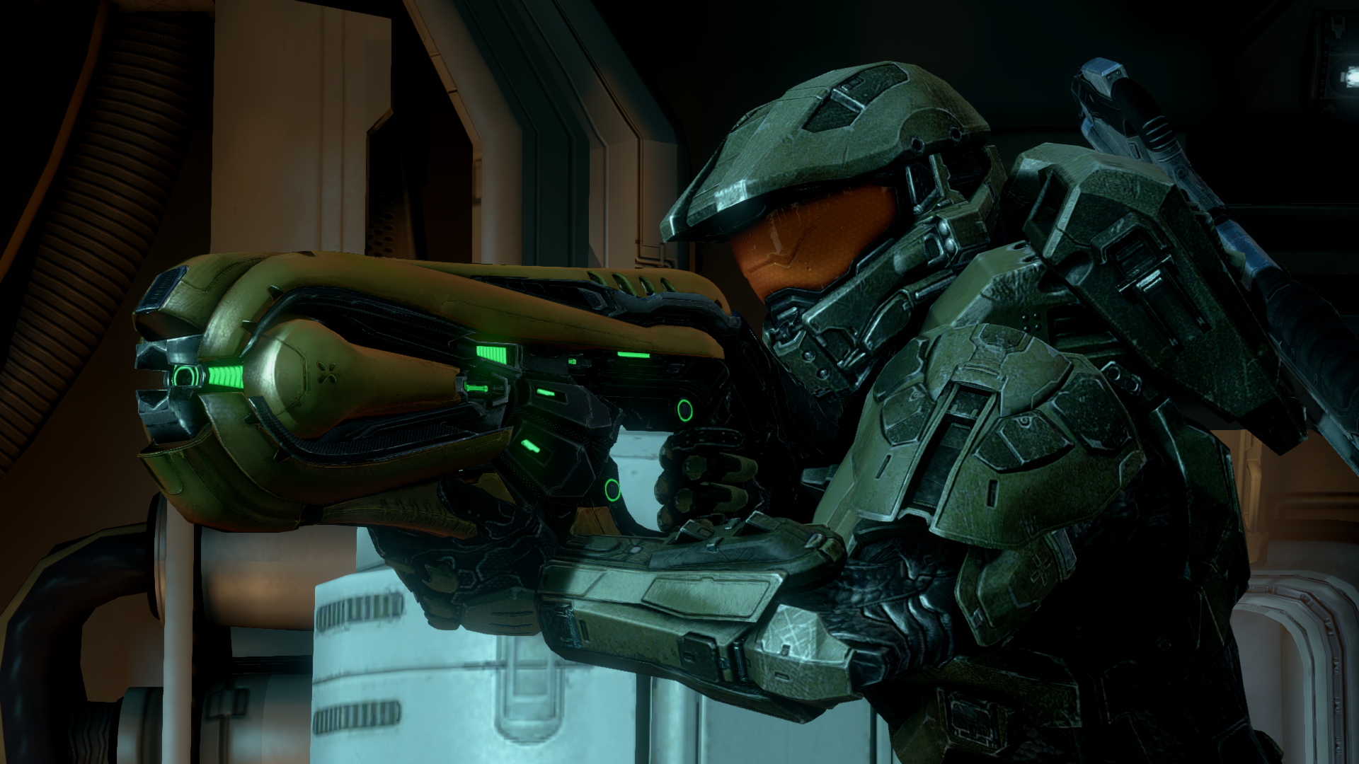 Master Chief wielding the Zebando'Taa-pattern concussion rifle.