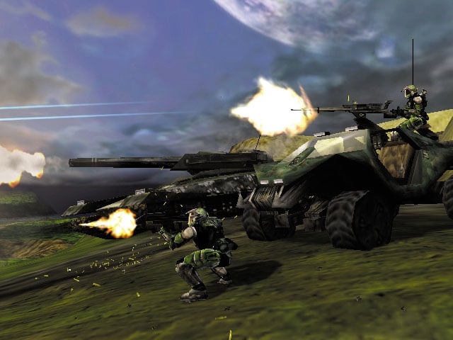 Halo: Combat Evolved devs almost scrapped one of the series' most iconic  vehicles
