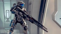 A Spartan-IV holding the Binary Rifle in alert carry on Haven.