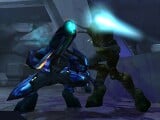 A Sangheili Minor fighting a Flood attacker form.