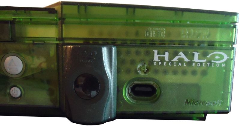 File:Halo Special Edition Green Console Unique Print.jpg