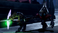 An Unggoy Major and a Kig-Yar Major in Halo 3: ODST.
