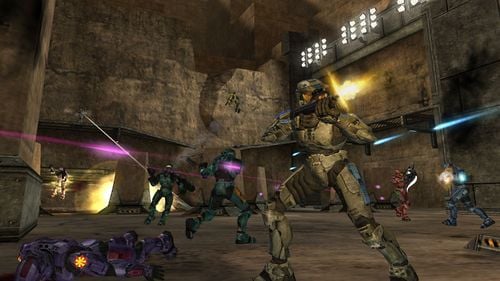 Promotional image for Halo 2 Blastacular Pack featuring a battle on the multiplayer map Tombstone. Screenshot from the Halo 2 press kit.