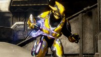 A Sangheili wearing the combat harness in multiplayer.