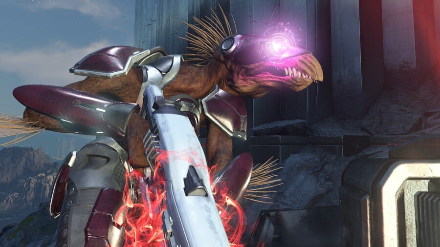 Barroth carrying a Stalker Rifle Ultra in Halo Infinite campaign.