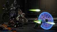 Sangheili, Unggoy, and Kig-Yar firing Eos'Mak-pattern plasma pistols in Halo 4.