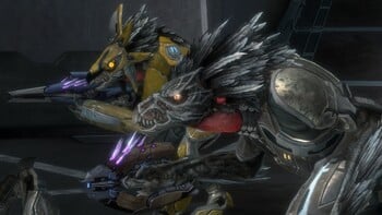 A Skirmisher and Skirmisher Champion wielding a needler and a Gadulo-pattern needle rifle, respectively. From Halo: Reach Firefight on Courtyard.