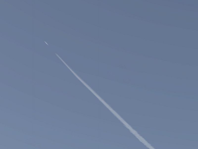 File:Missile in flight.jpg