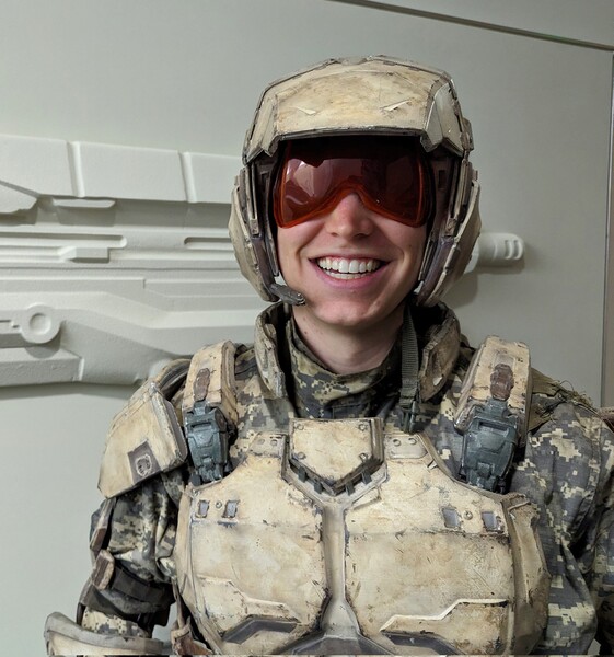 File:Junyszek MarineArmour Photo 3.jpg