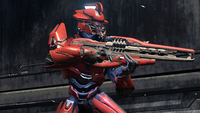 A Sangheili Enforcer using a stalker rifle in Halo Infinite.