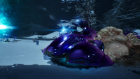 A Zurdo-pattern Wraith with a Special Operations Unggoy operating its plasma cannon.