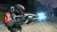 A Spartan firing the Rapidfire Pulse Carbine in multiplayer.